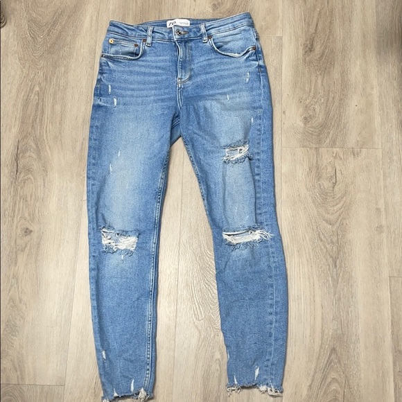 Zara Denim - ZARA distressed hi rise jeans